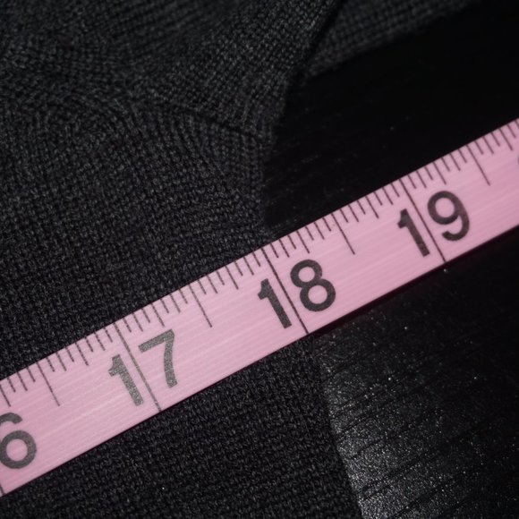 Lord Taylor Extra Fine Merino Wool Sweater - Picture 5 of 6